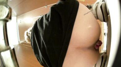 商场女厕全景偷拍多位漂亮小姐姐的各种极品小鲍鱼还有一位极品黑丝女职员 (1)